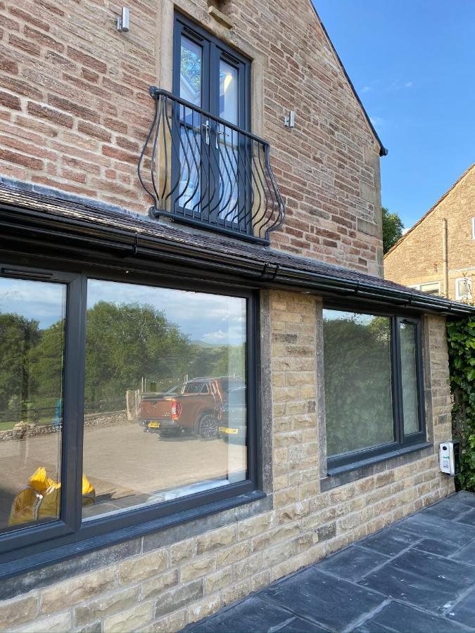 Naze View Barn - Cosy, With All Mod Cons Whaley Bridge Екстериор снимка